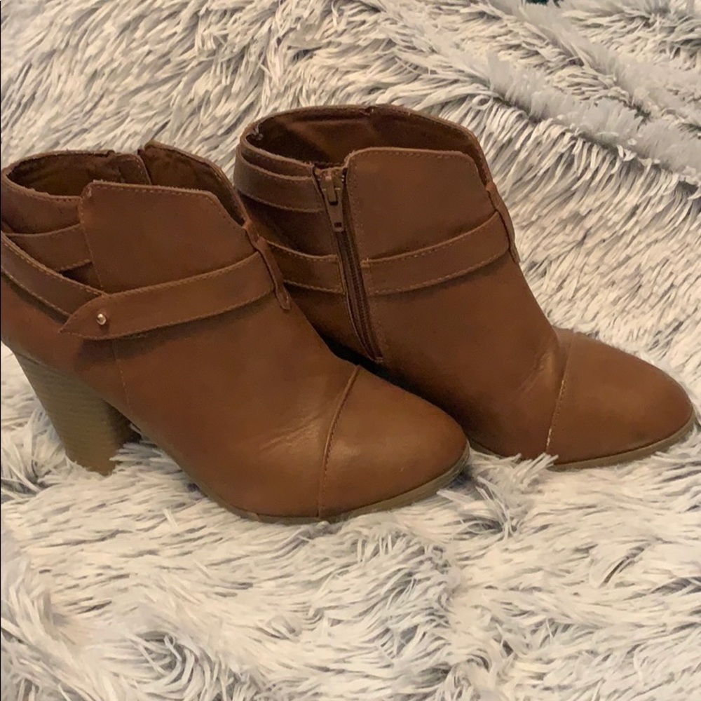 Lauren Conrad Brown Booties